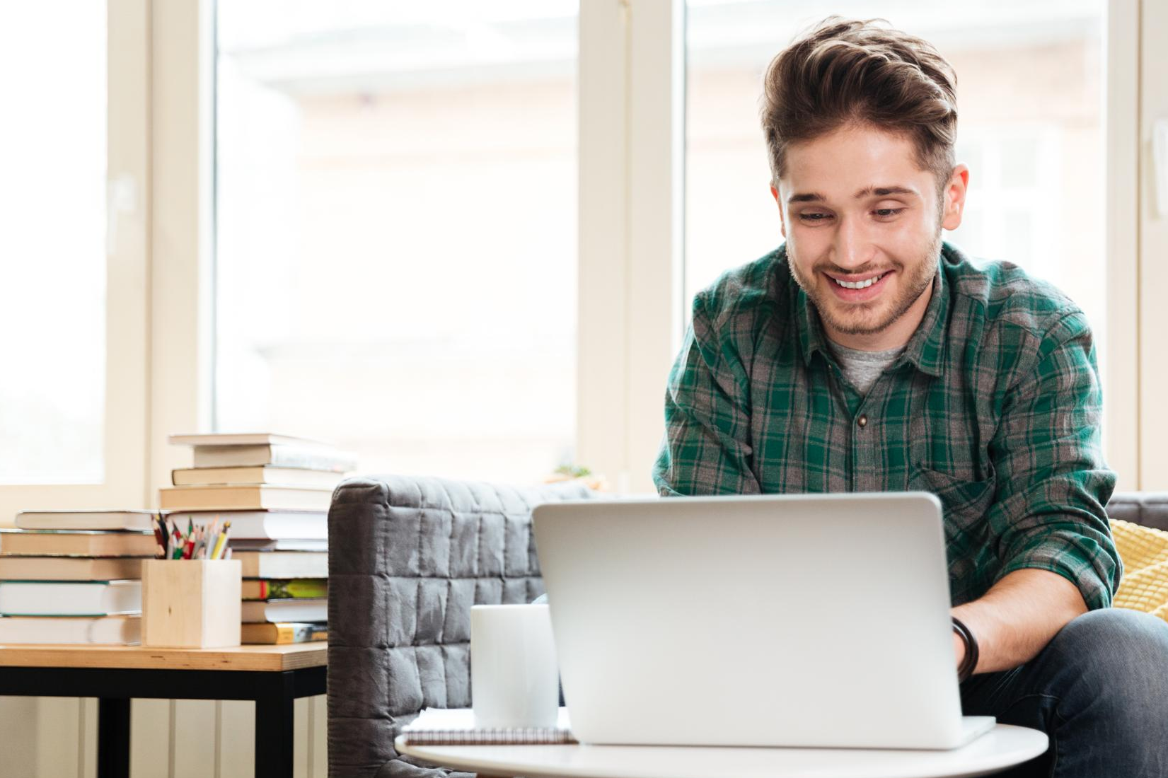 JOByes, la plataforma que encuentra todas las ofertas de trabajo en el extranjero