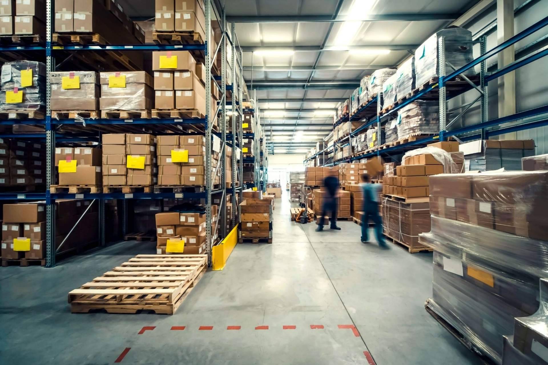 ¿Cómo funcionan las operaciones de cross docking y la distribución de mercancía de contenedores? Por la compañía logística Vailogistic