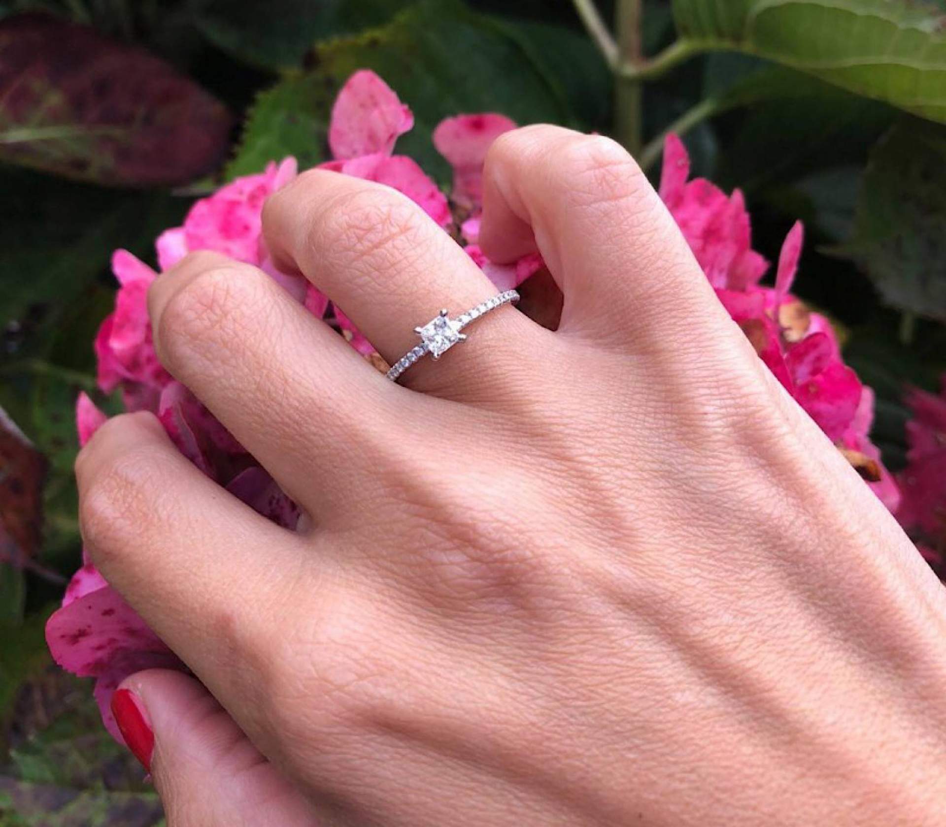 Descubrir la colección de anillos de compromiso exclusivos y a medida de GODIAM Alta Joyería