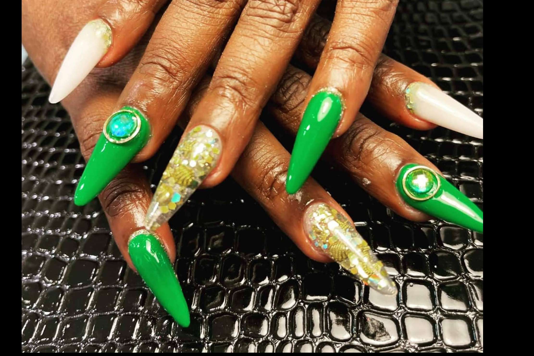 Los diseños de la temporada otoño- invierno y los diseños navideños para uñas de La Negra Ama Tus Uñas