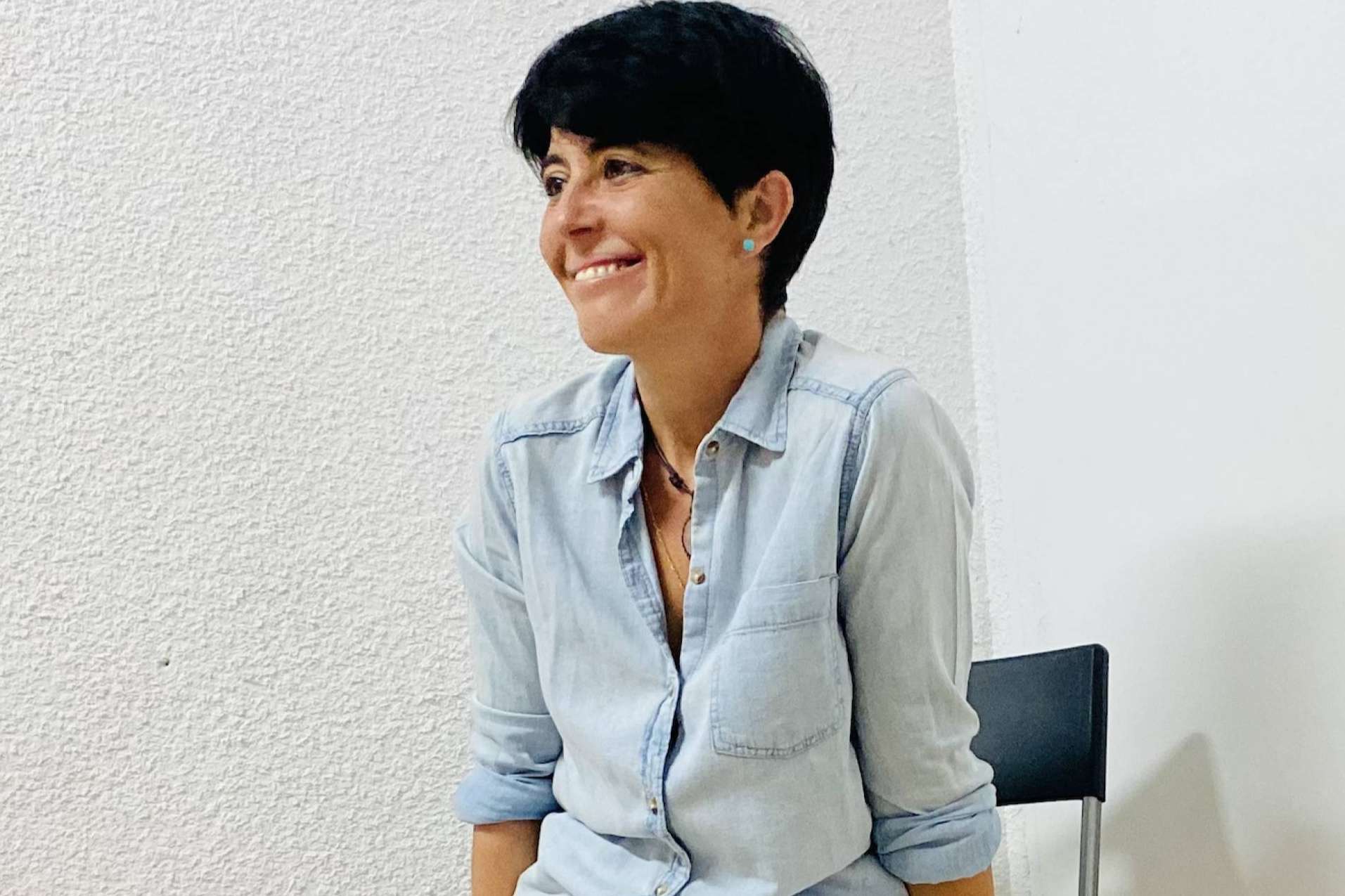 Los dioses atontados, una asombrosa obra de Susana Alles que está ayudando a sus lectores a llevar a cabo cambios en su vida y vivir en paz
