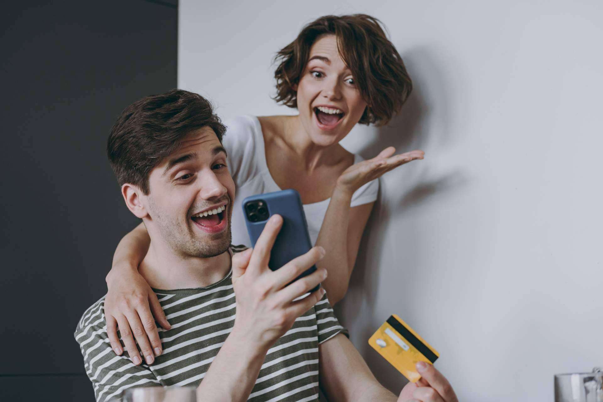 El sistema Lyconet, los afectados por el cashback revolucionan el mercado