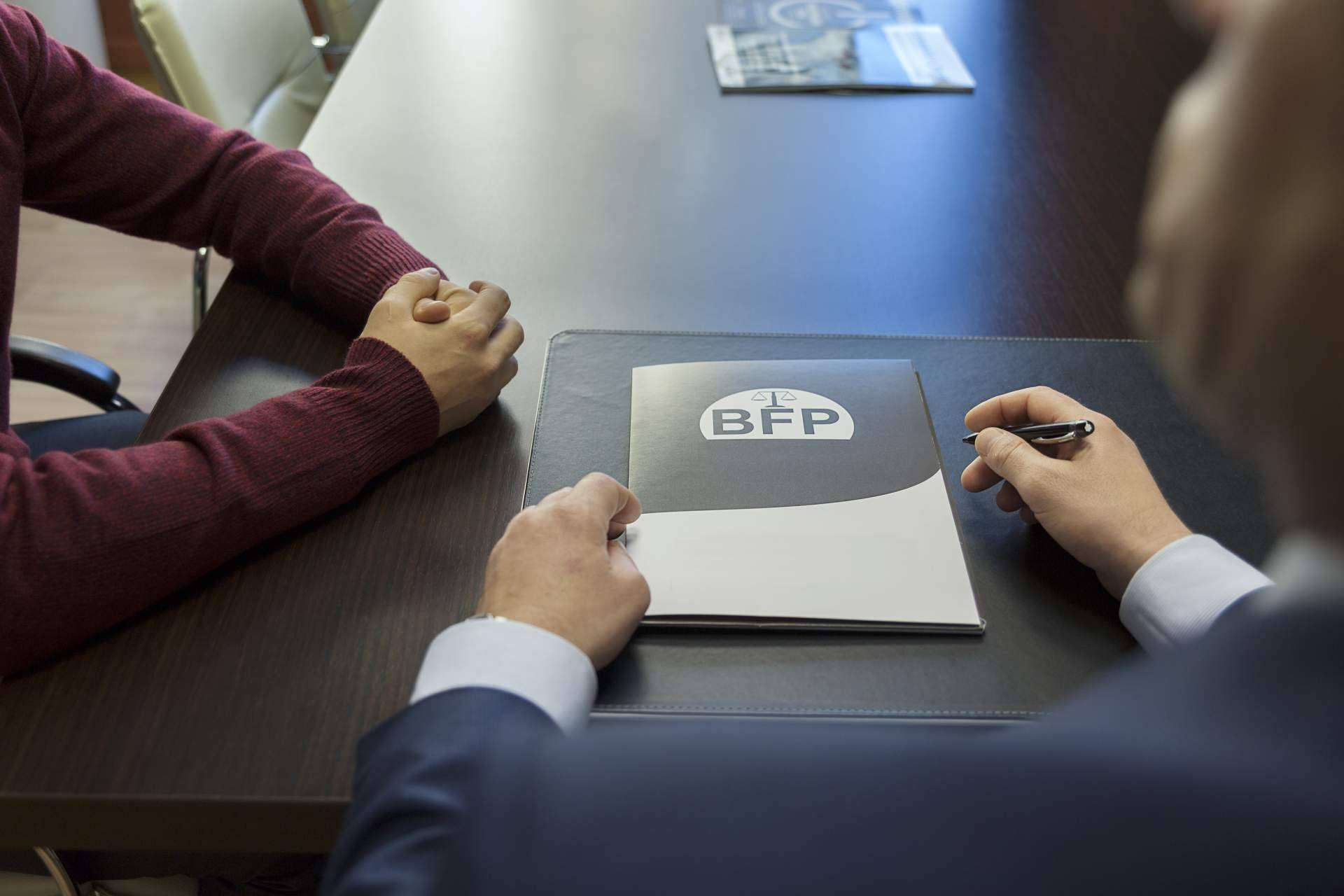Para la tramitación de la herencia, se puede contactar con los especialistas en derecho de sucesiones de BFP Abogados ante cualquier duda o conflicto