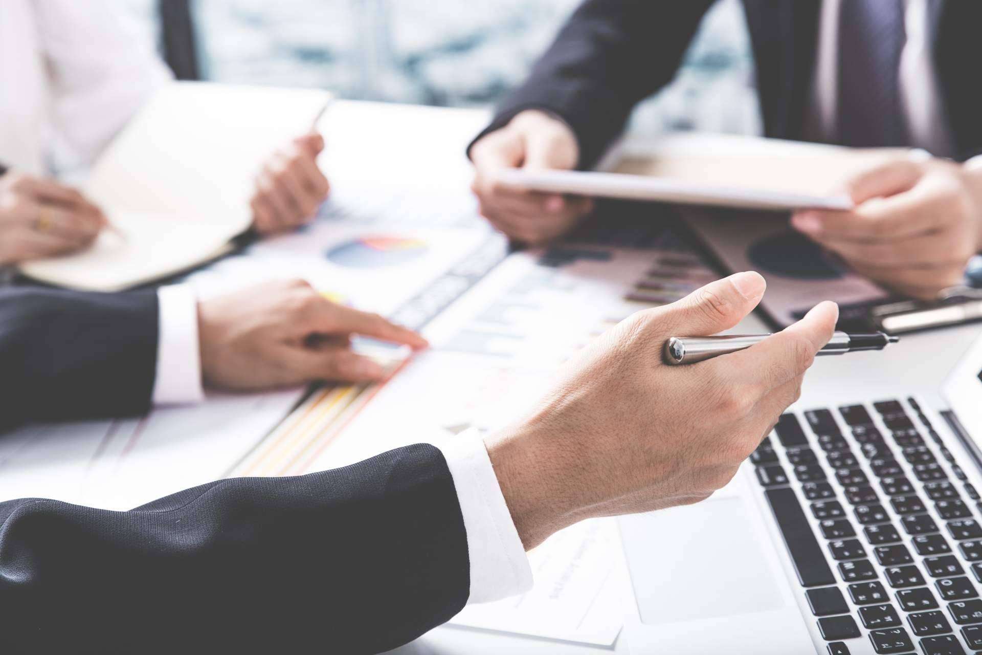 Finanfox explica por qué es necesario contar con un asesor financiero