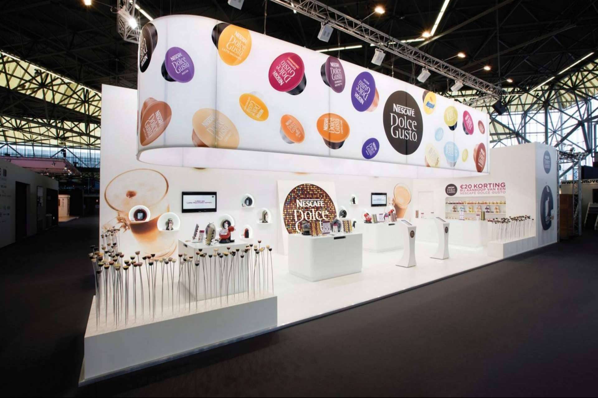 Los stands de diseño Aluvision son PVC FREE, reutilizables y sostenibles con el planeta