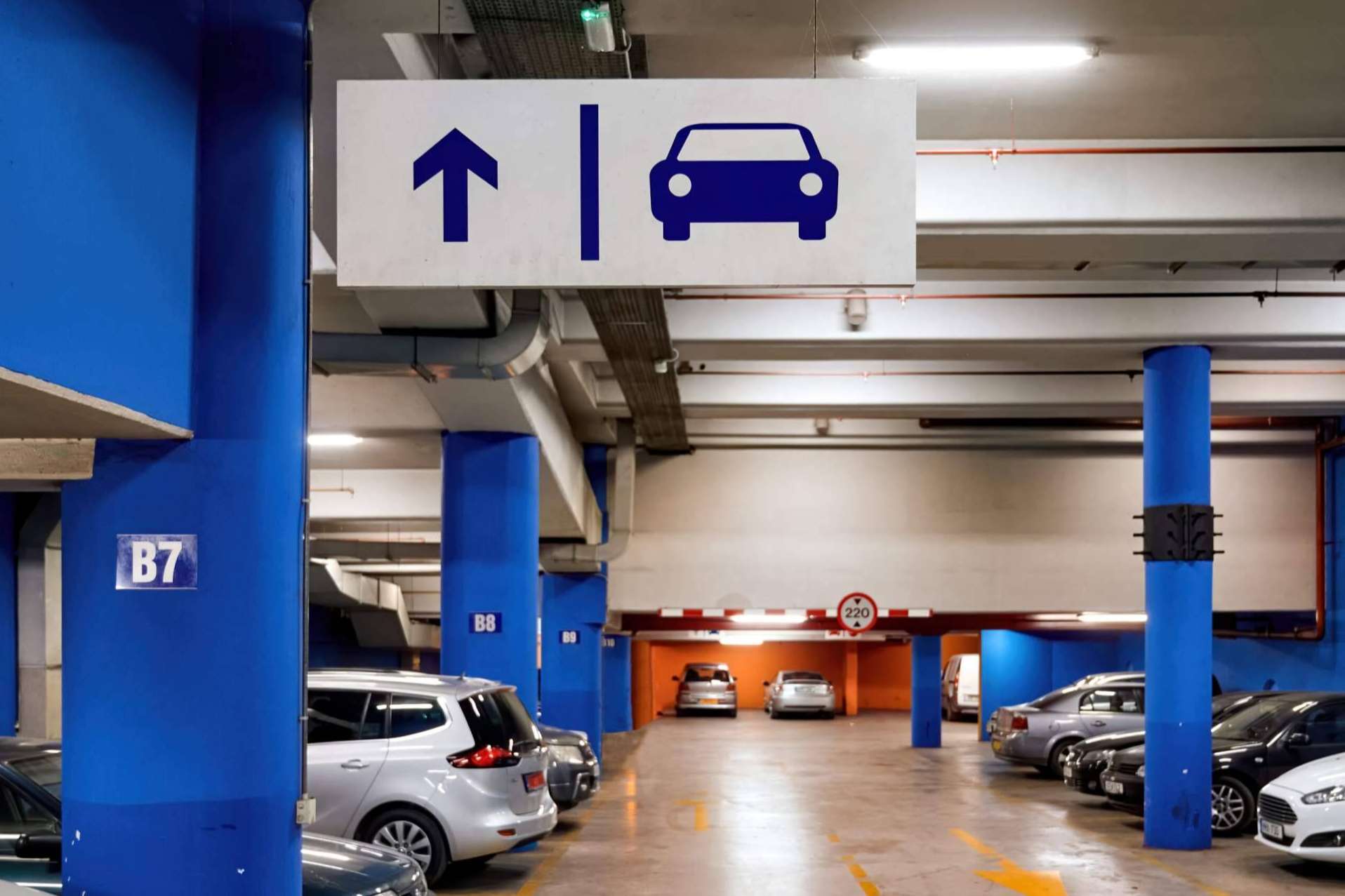 Una movilidad sostenible a través del control del estacionamiento de la mano de con Omnilane
