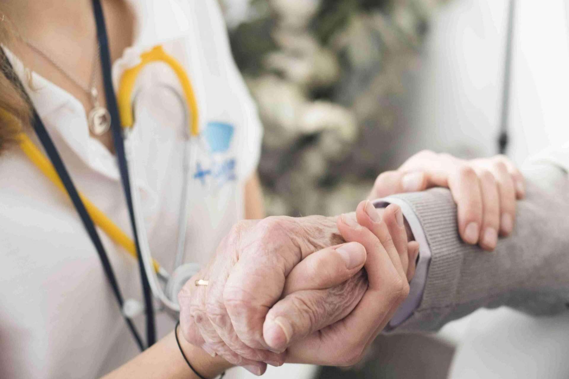 Dedicae, llegan los servicios 'premium' a la atención sanitaria en el hogar