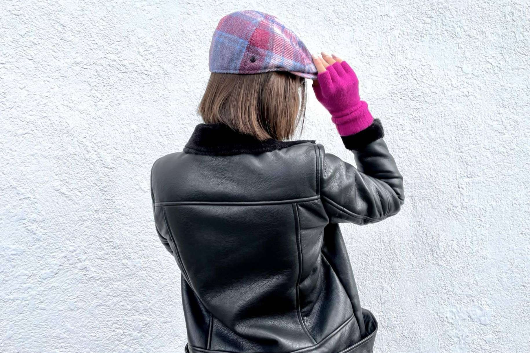 El complemento de moda en Santacana, los guantes mitones
