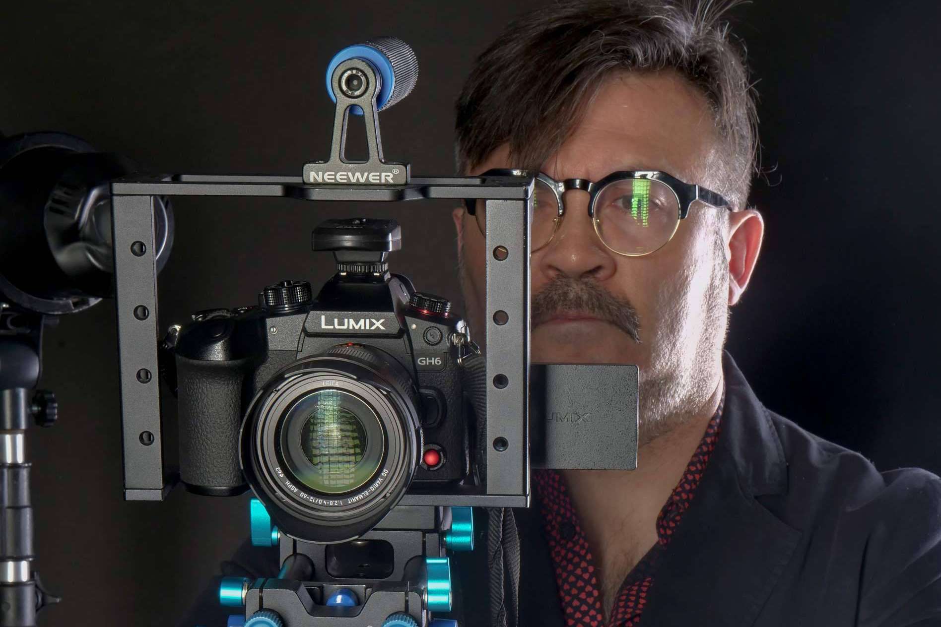 El libro sobre videomarketing, 'Grabar es para siempre', se ha posicionado entre los más vendidos en distintas plataformas