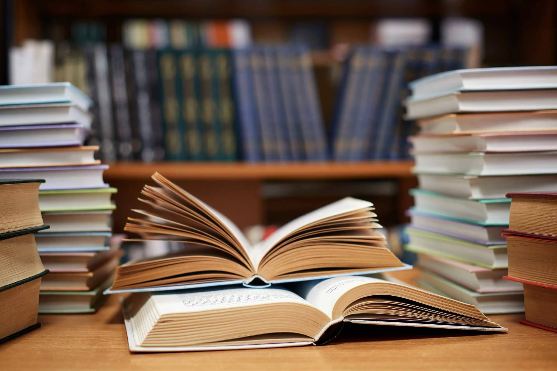 Ayuda Universitaria explica cómo realizar una bibliografía