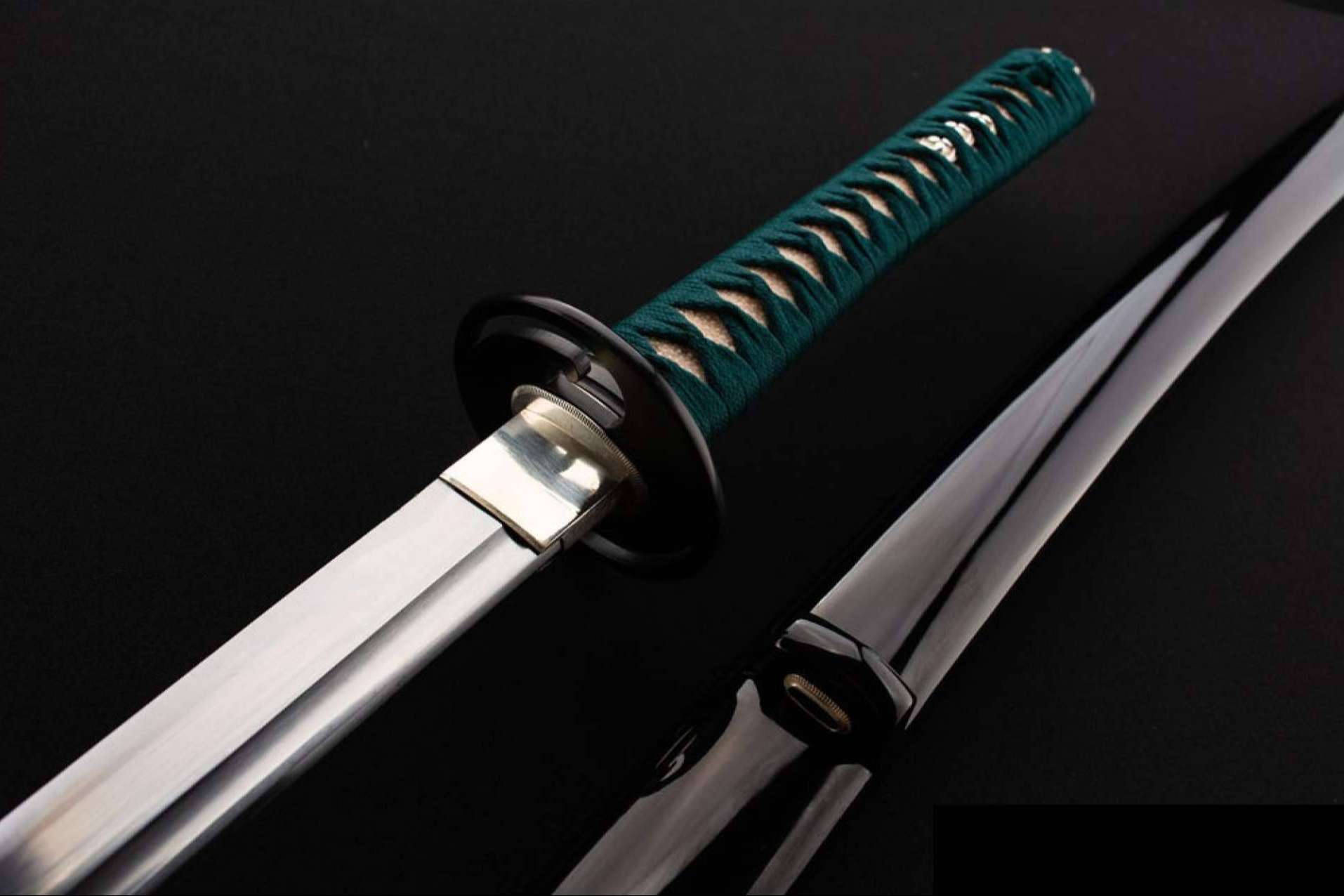 La posibilidad de adquirir modelos personalizados de katana, disponible en Katanamart
