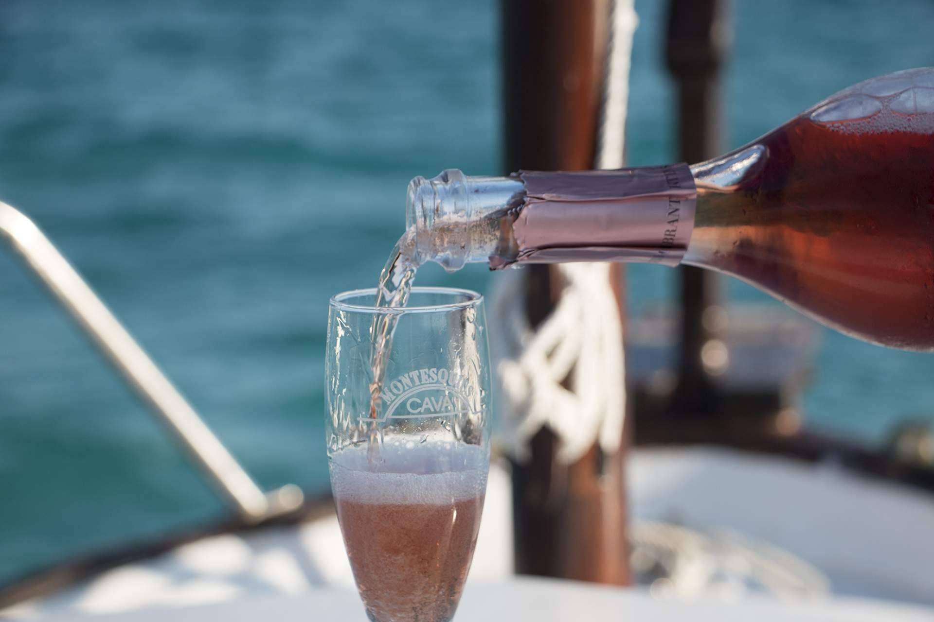 Cómo disfrutar de un buen cava de la mano de Naturelovers Wines