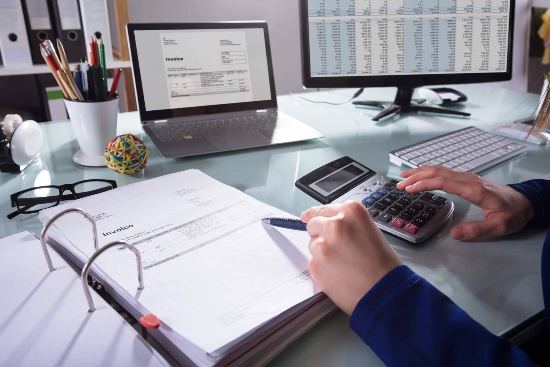 Webforever ofrece un software para gestionar la factura electrónica obligatoria