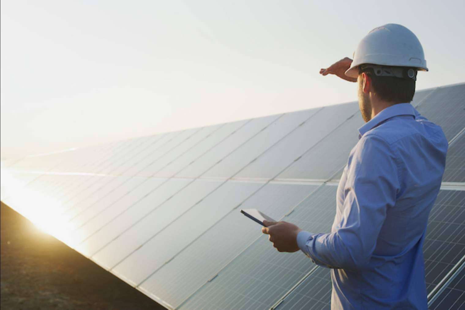 Autoconsumo industrial, contar con profesionales del sector para ahorrar en la factura de luz