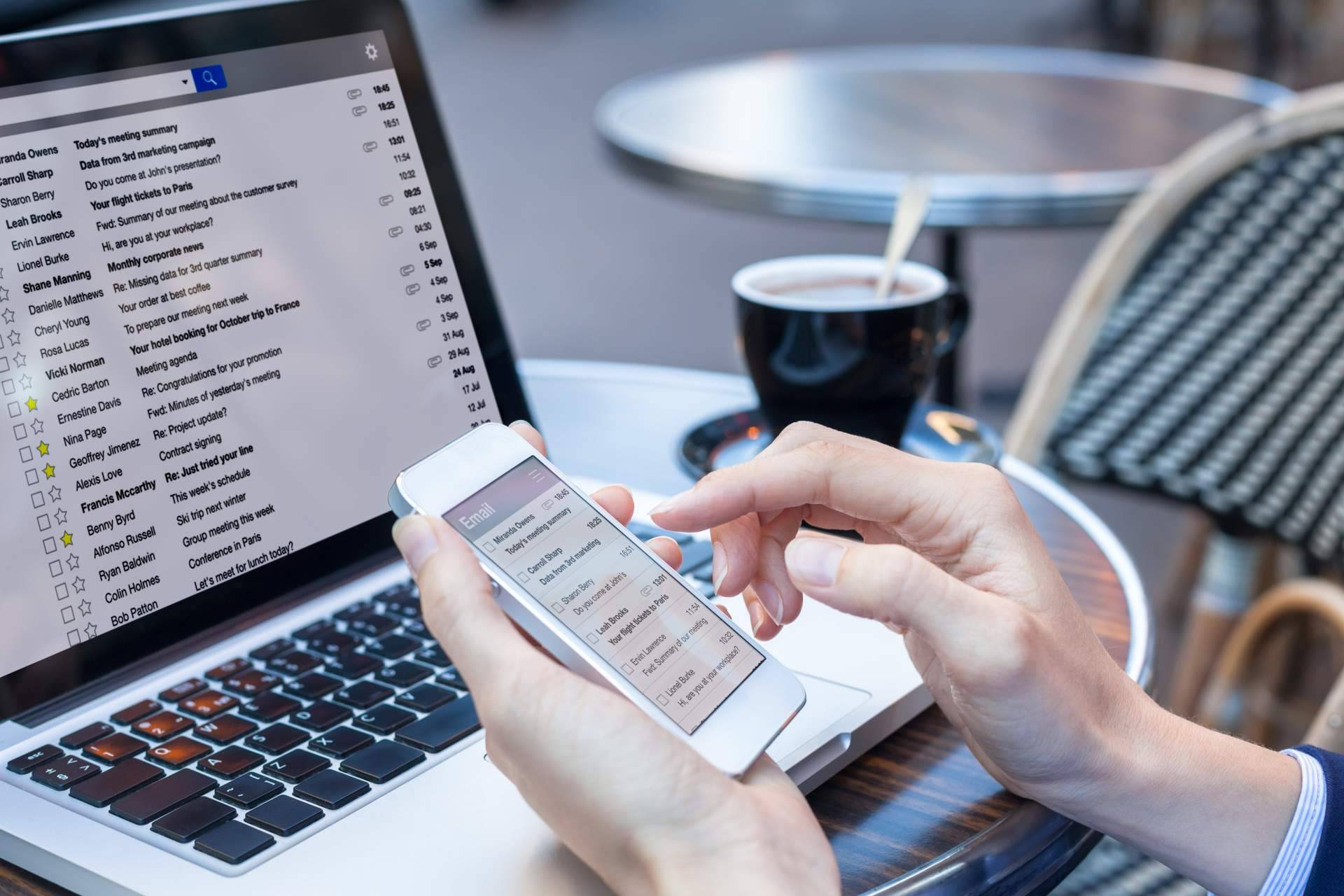 Mejora de la productividad gracias a las apps vinculadas al sistema gestor de la empresa, por AKX Studio
