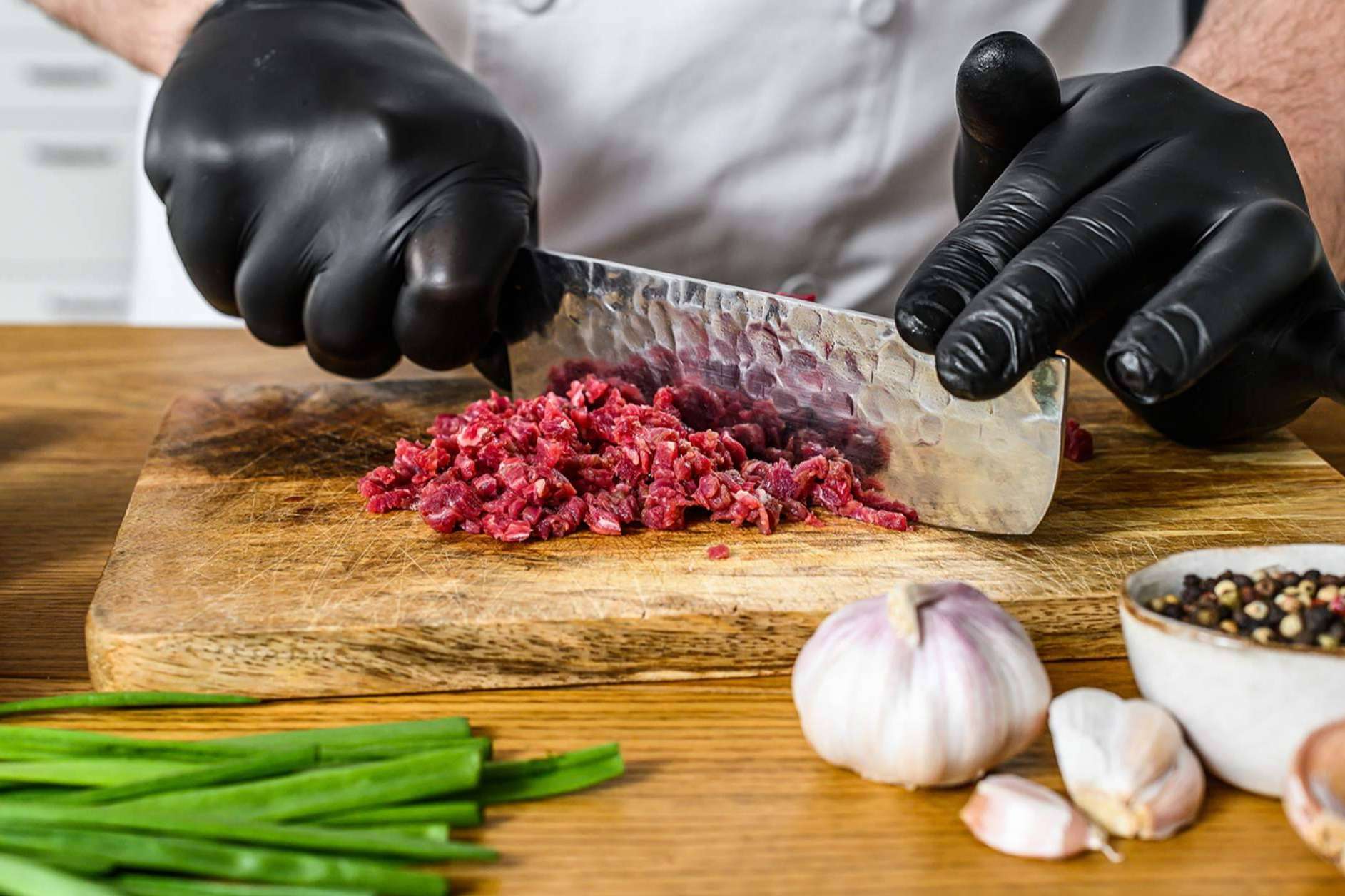 'GASTRONOMÍA de la A a la Z', una obra imprescindible para cocineros, estudiantes y aficionados a la cocina