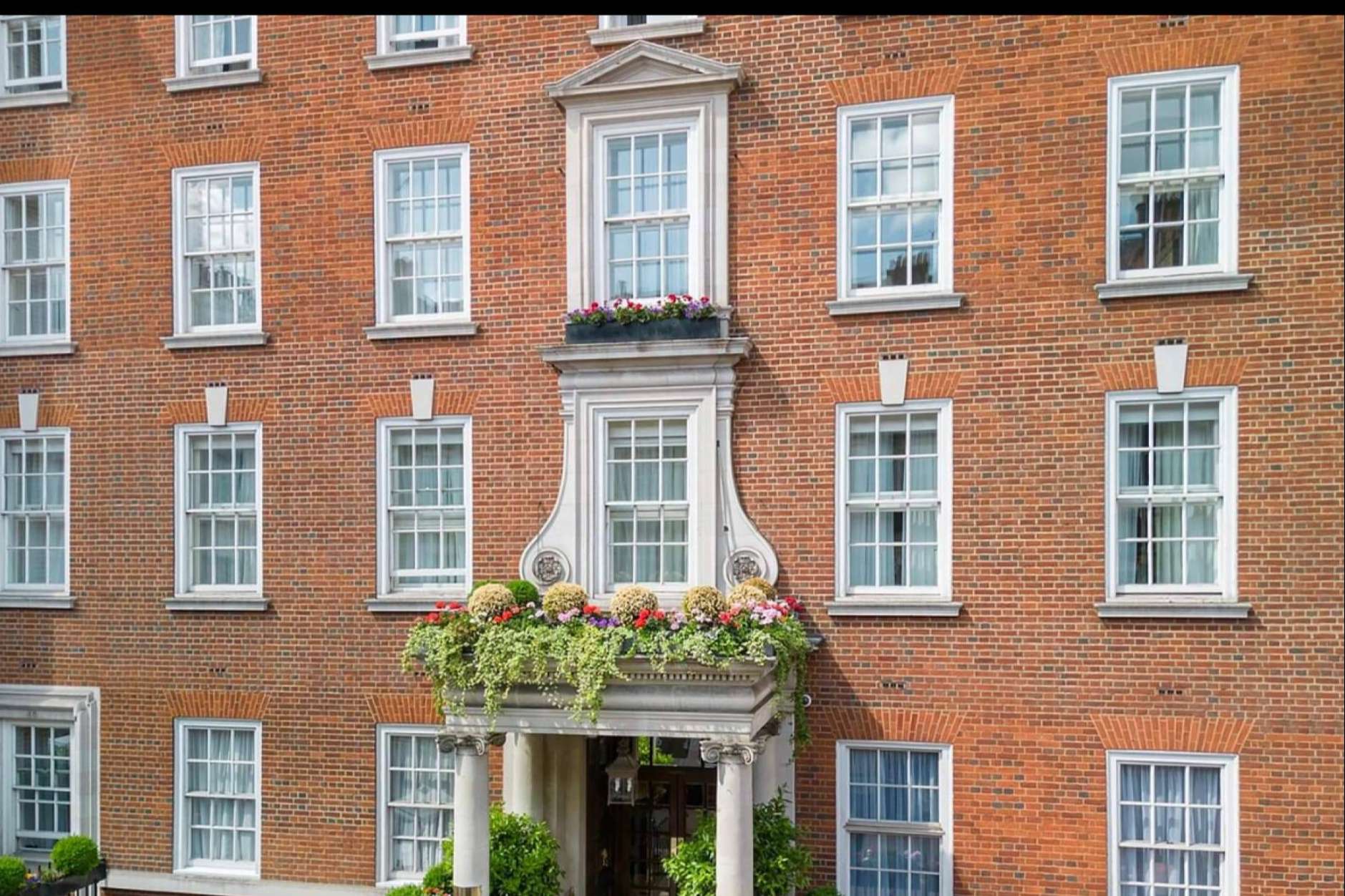 El acceso al lujo de Mayfair se facilita mediante los servicios de EI2VALUE Property
