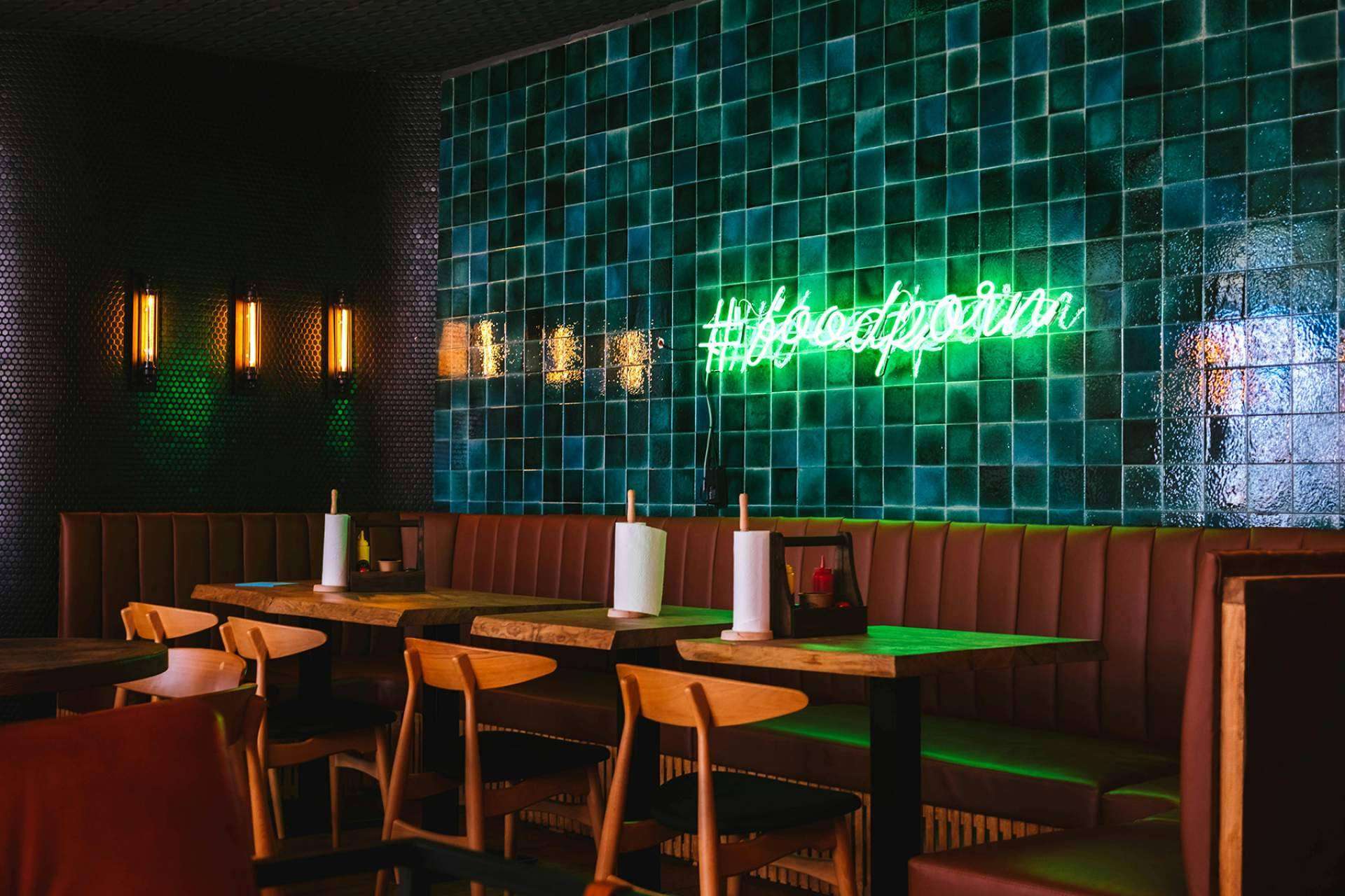 De la mano de INDAStudio, el poder de la iluminación en el interiorismo de restaurantes