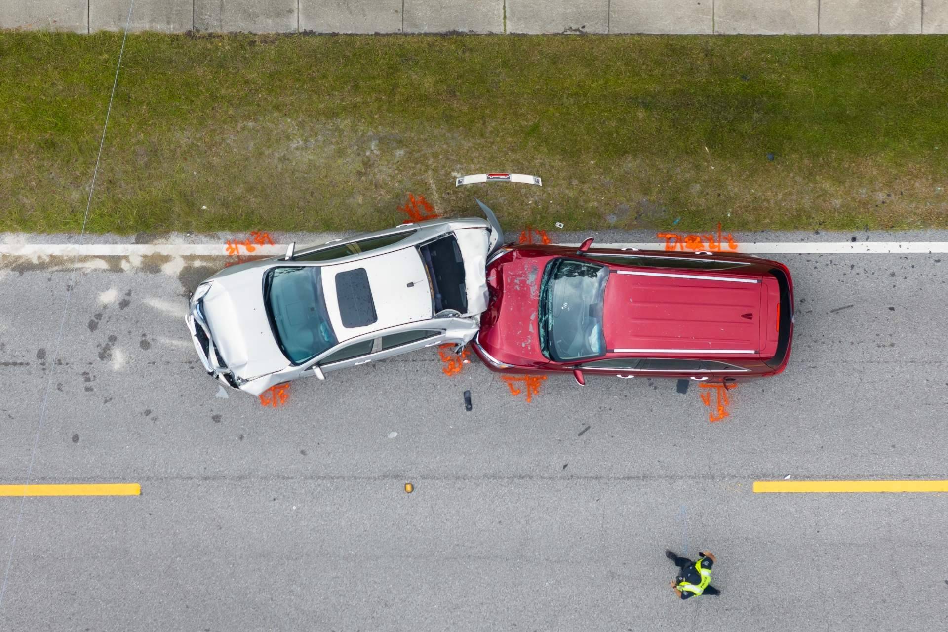 Colisión múltiple en accidentes de coche, claves legales para reclamar indemnización