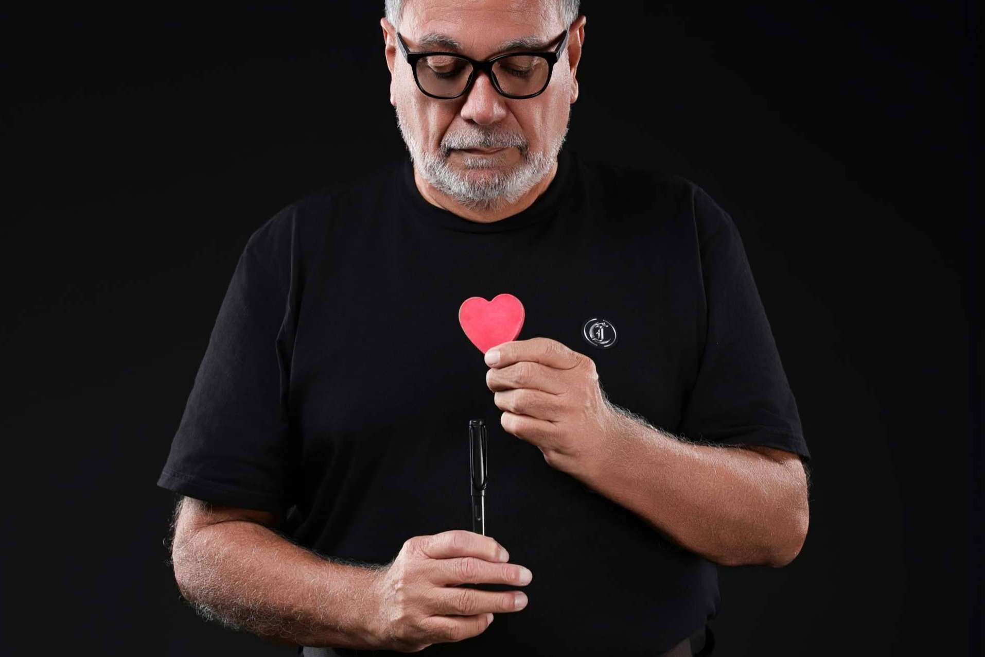 Germán A. DeLaRosa propone una mirada valiente sobre el duelo y la finitud en su nuevo libro
